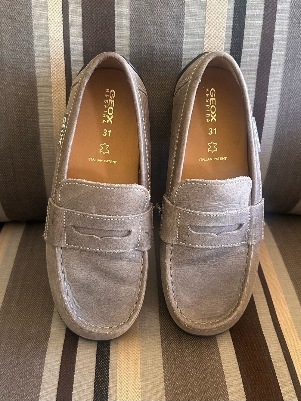 Geox soft breathable leather toddler resort style loafer